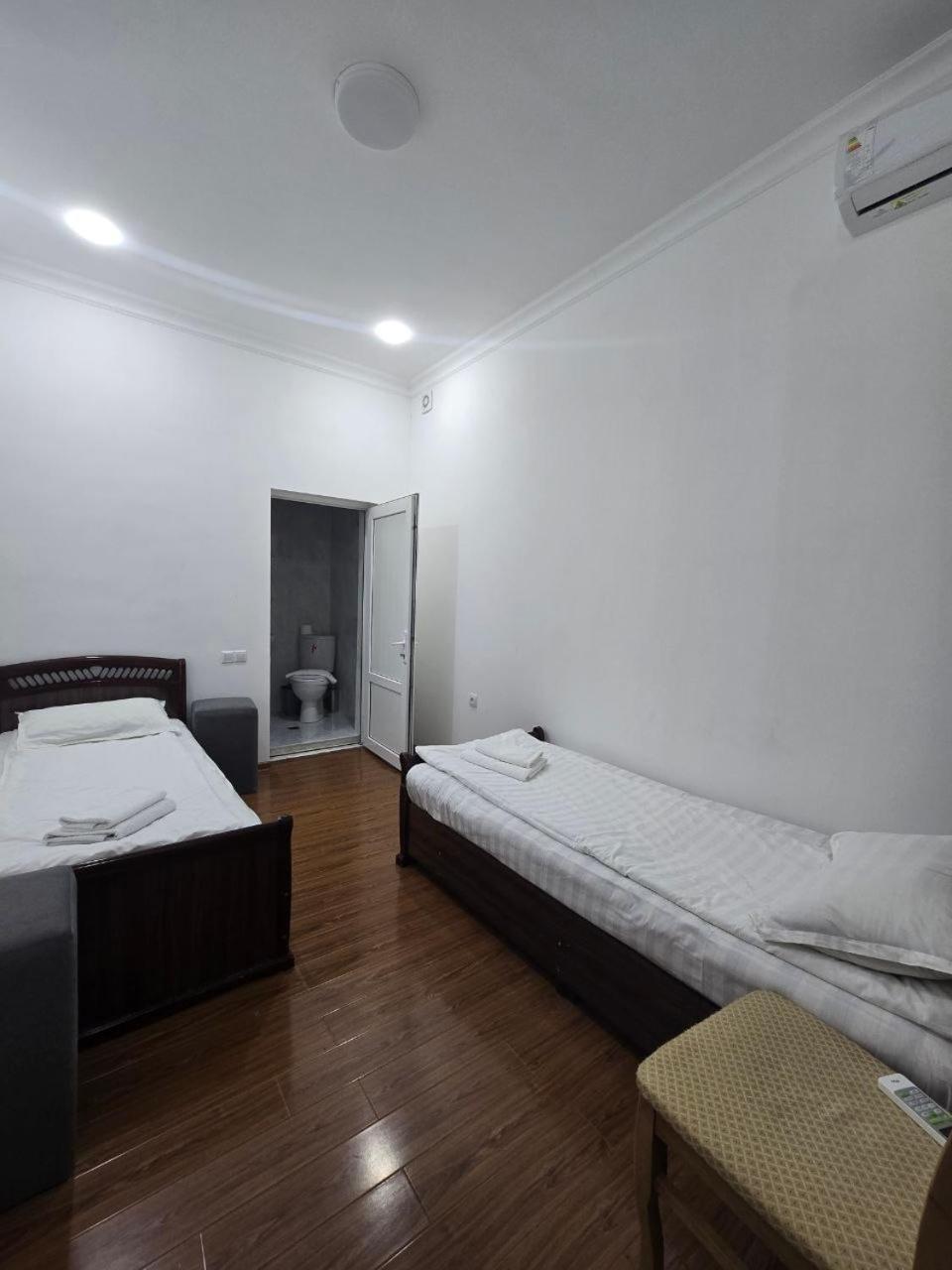 Guesto Hostel Taschkent Exterior foto